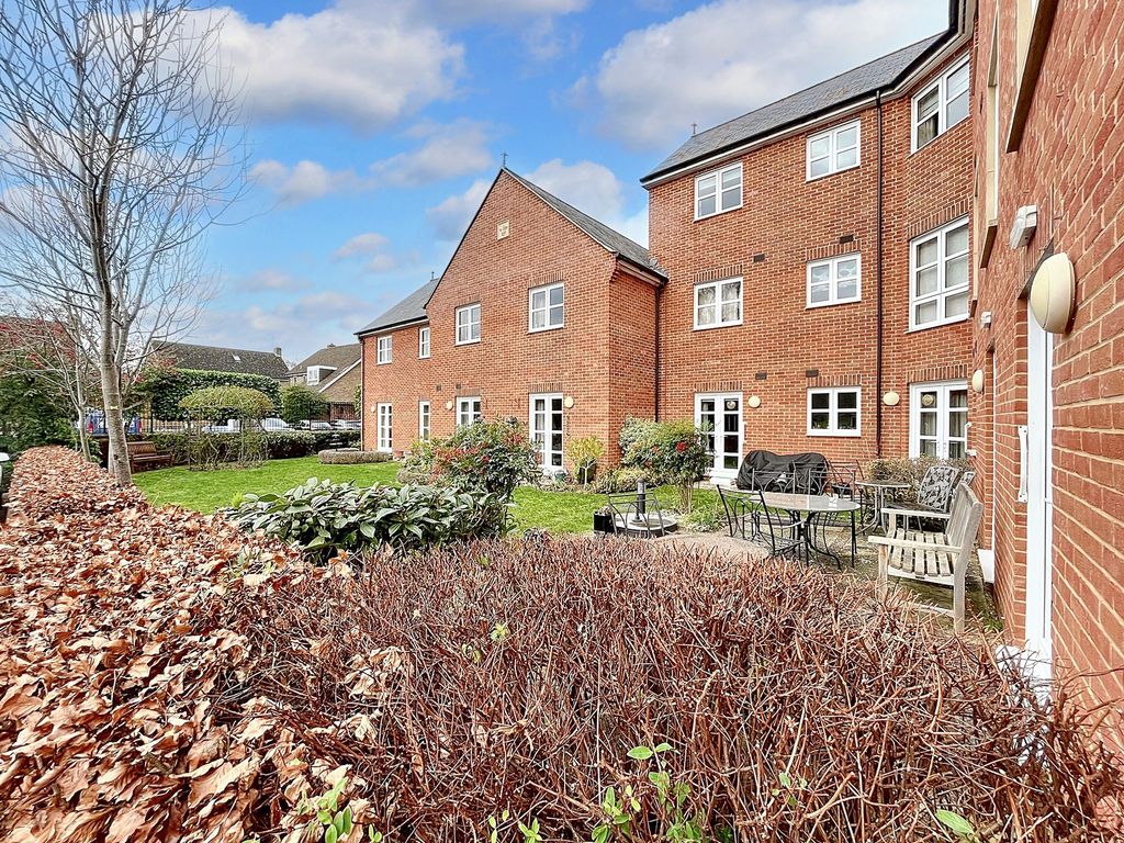 Property photo 1 of 7
