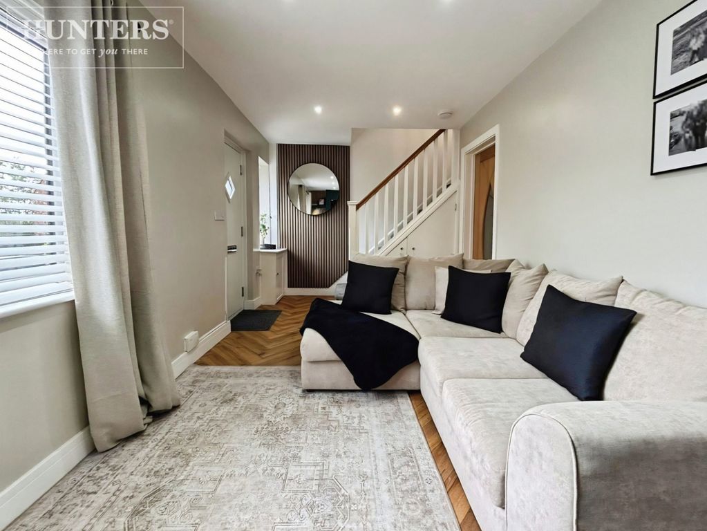Property photo 2 of 17 Pbox-Img.Jpg