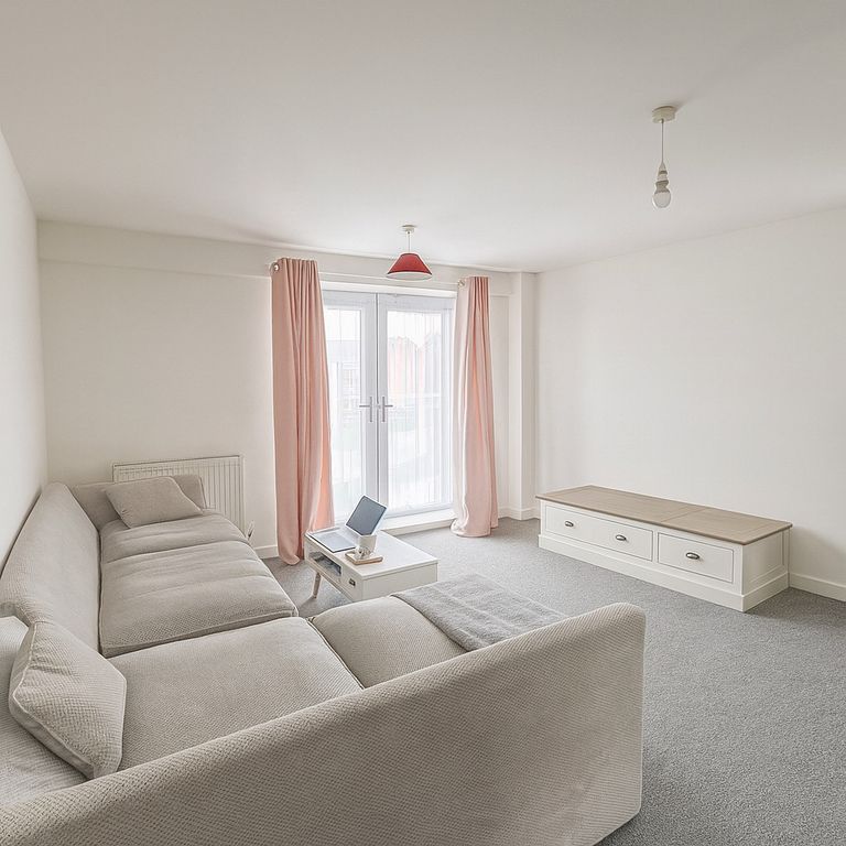 Property photo 2 of 9