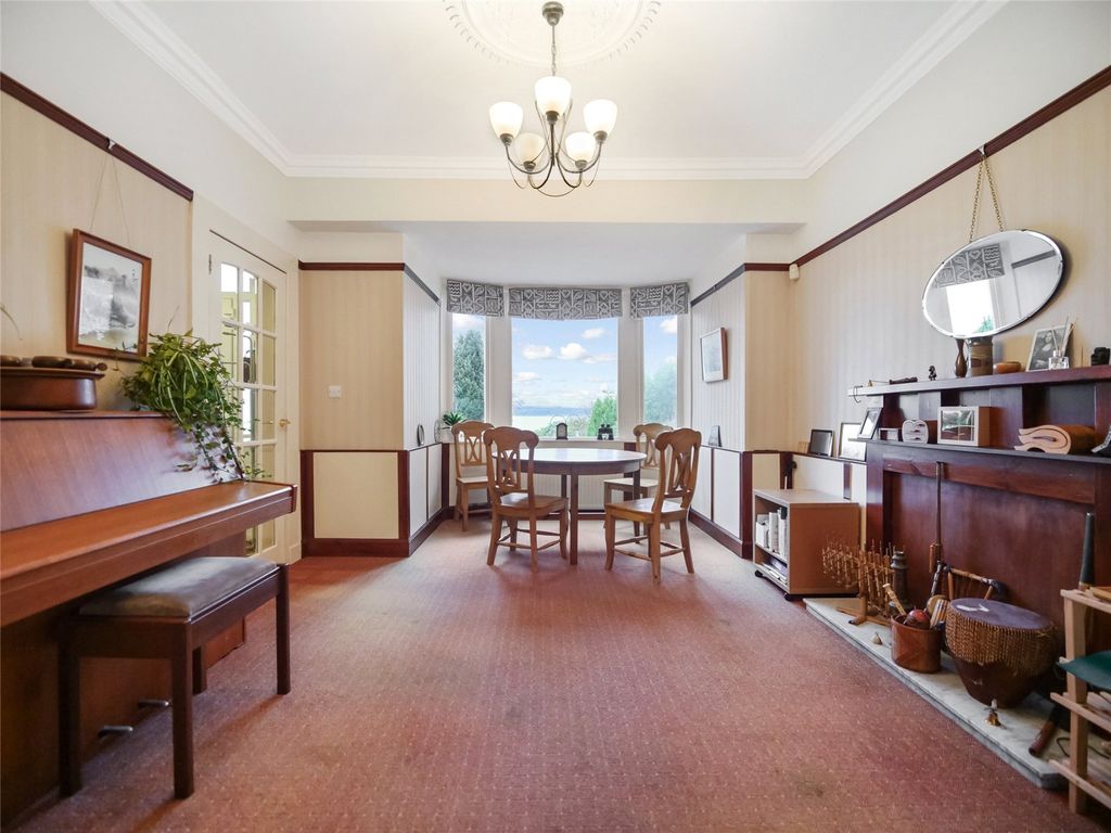 Property photo 3 of 40 Picture No. 23