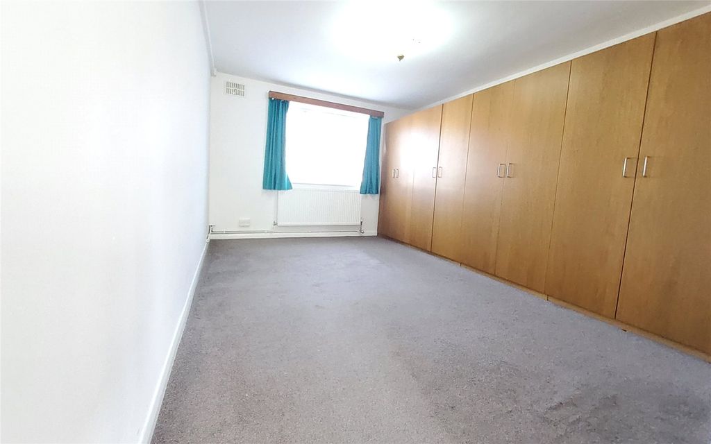 Property photo 3 of 11 Picture No. 16