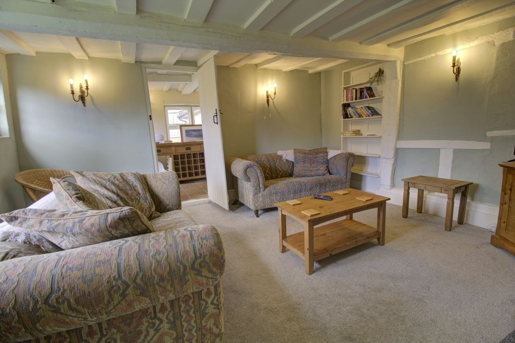 Property photo 2 of 19 A7