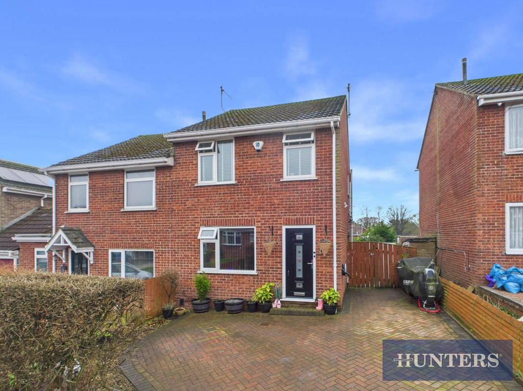 Property photo 1 of 16 Cam01494G0-Pr0511-Still028.Jpg