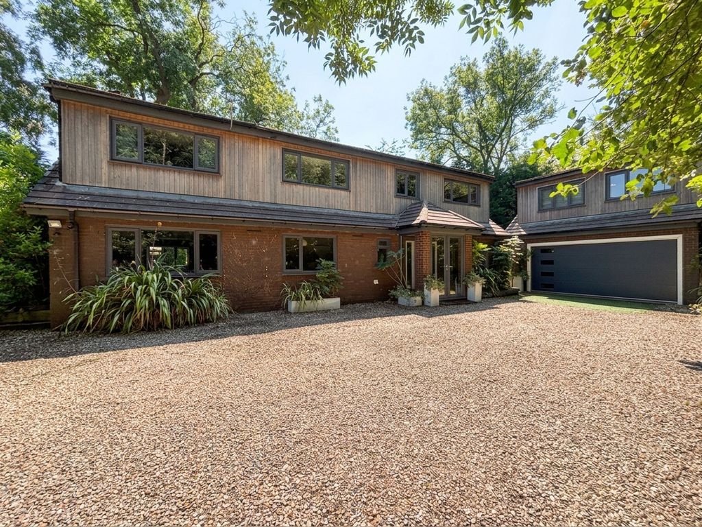 Property photo 1 of 37