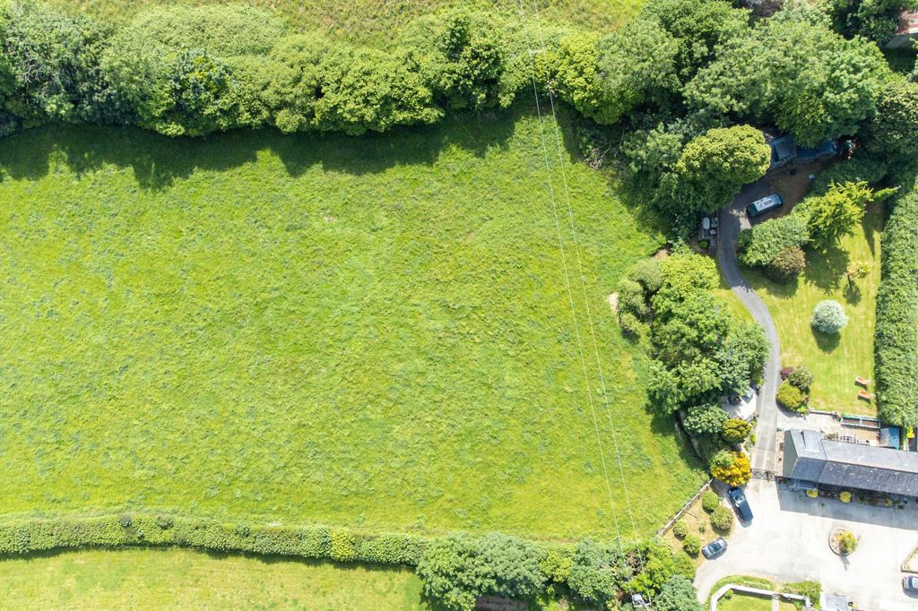 Property photo 3 of 23