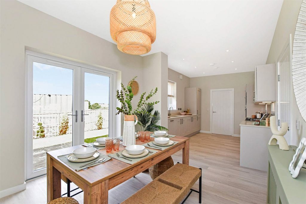 Property photo 3 of 7 Picture No. 04