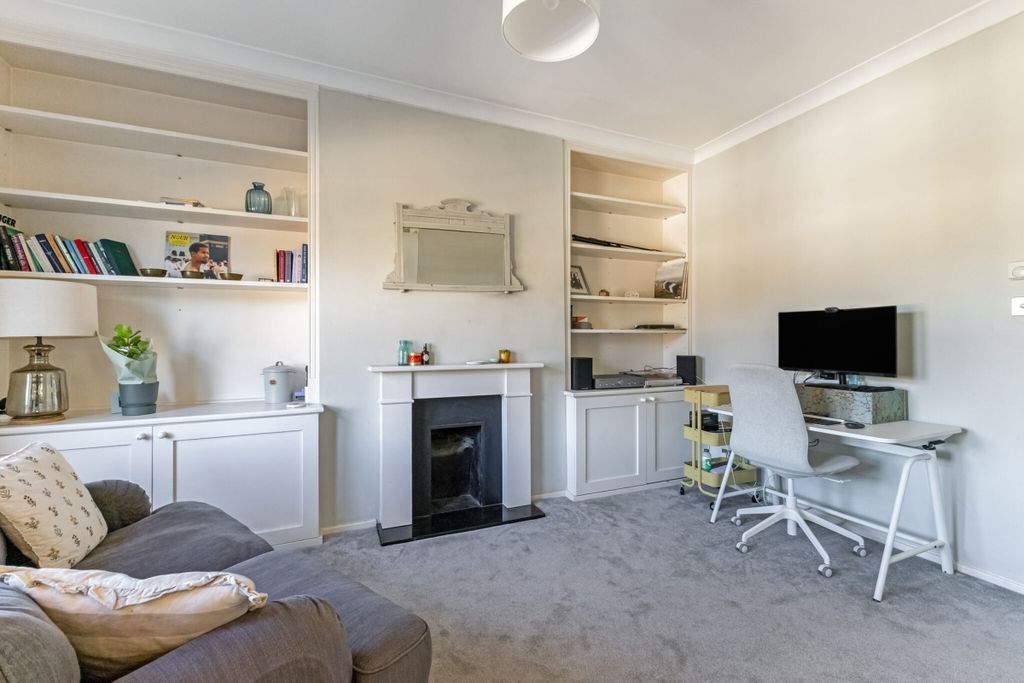 Property photo 3 of 11 100915_6A-6C-Worl...