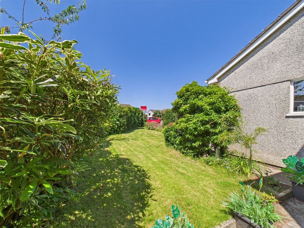 Property photo 2 of 17 Picture No. 30