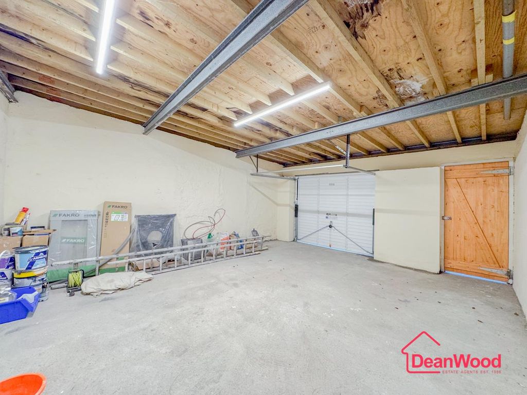 Property photo 3 of 26 Untitled-172.Jpg