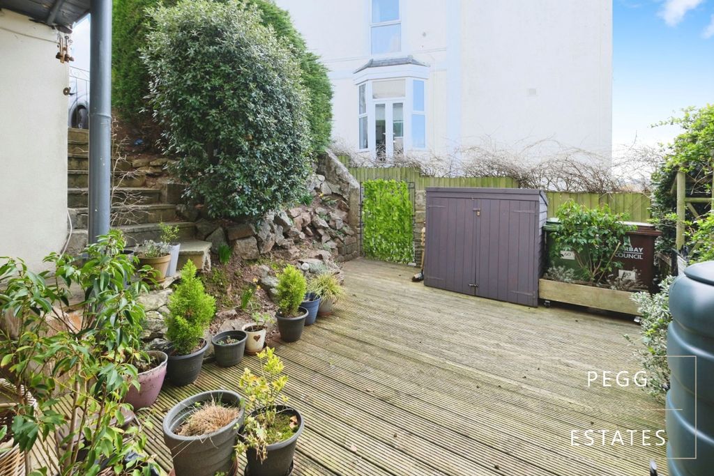 Property photo 3 of 26
