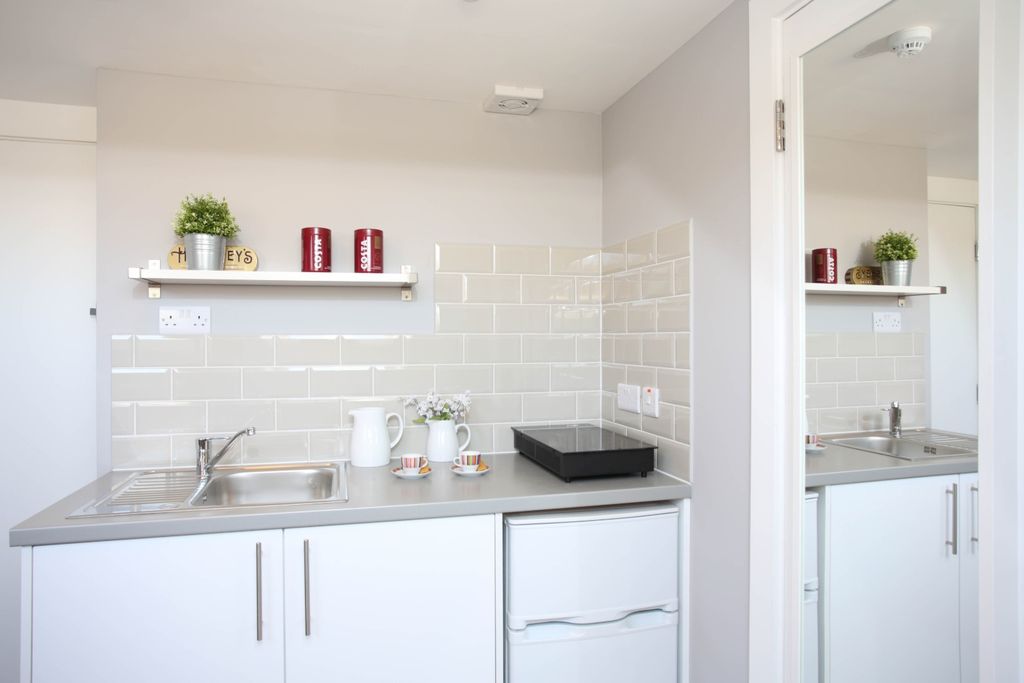 Property photo 3 of 12 3941792