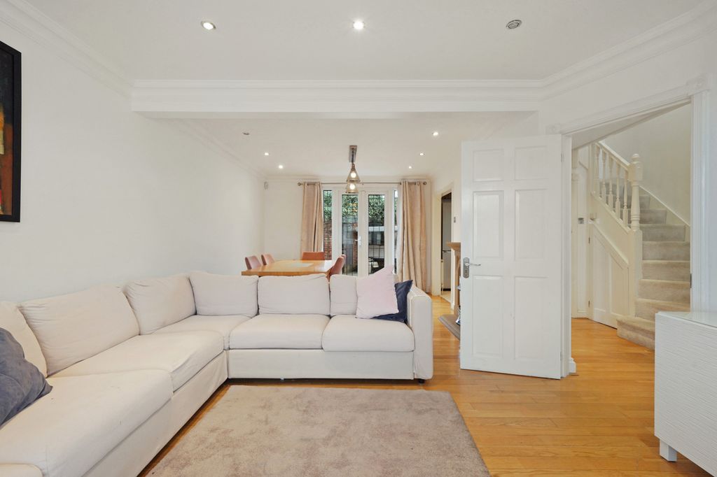 Property photo 3 of 14