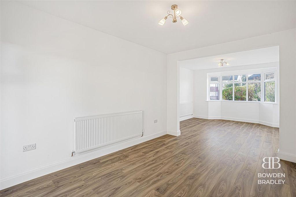 Property photo 2 of 18 Living Room