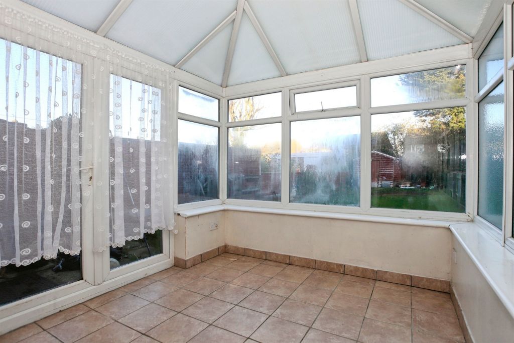 Property photo 1 of 18 Conservatory