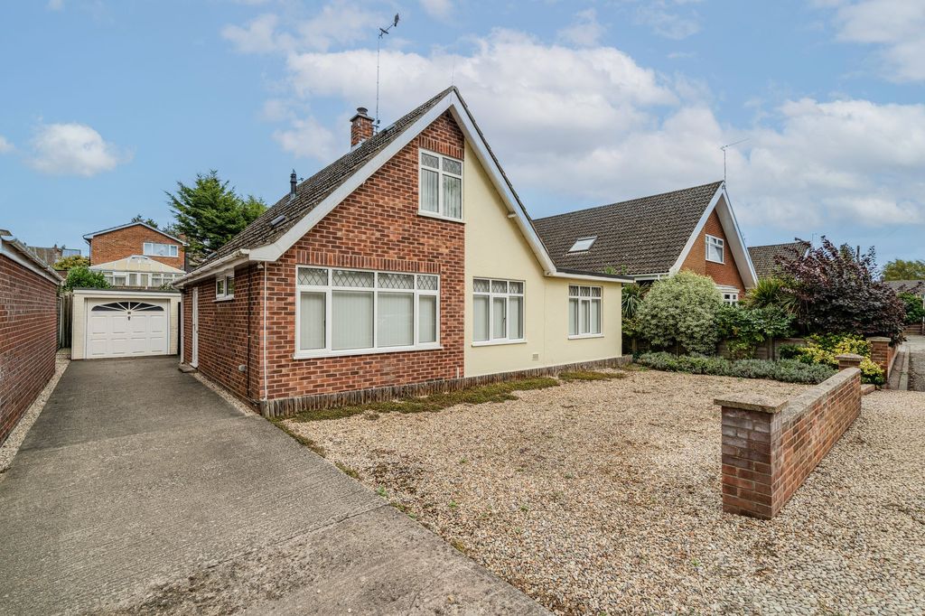 Property photo 1 of 24