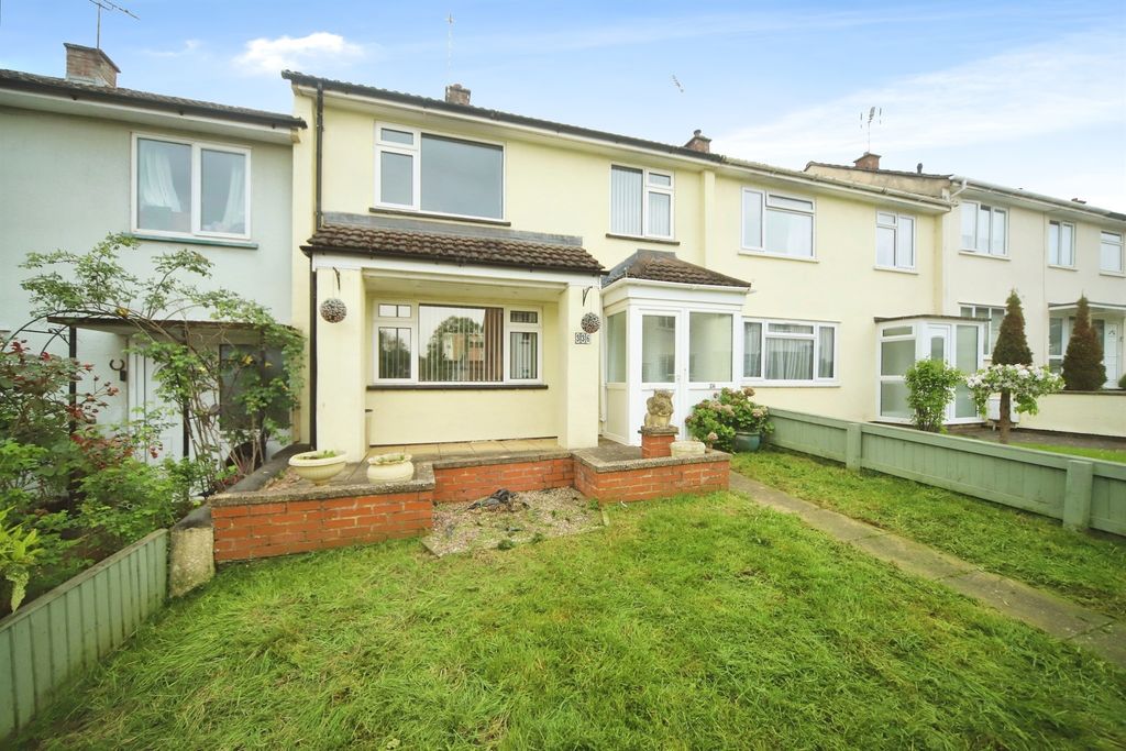Property photo 1 of 17