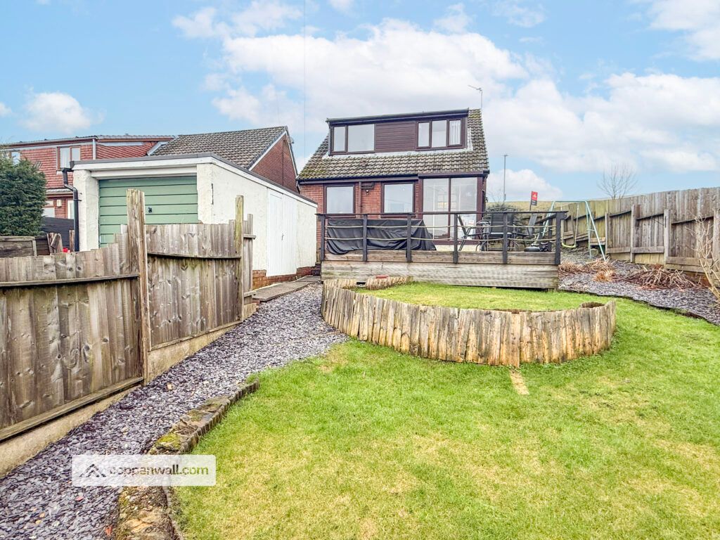 Property photo 1 of 42