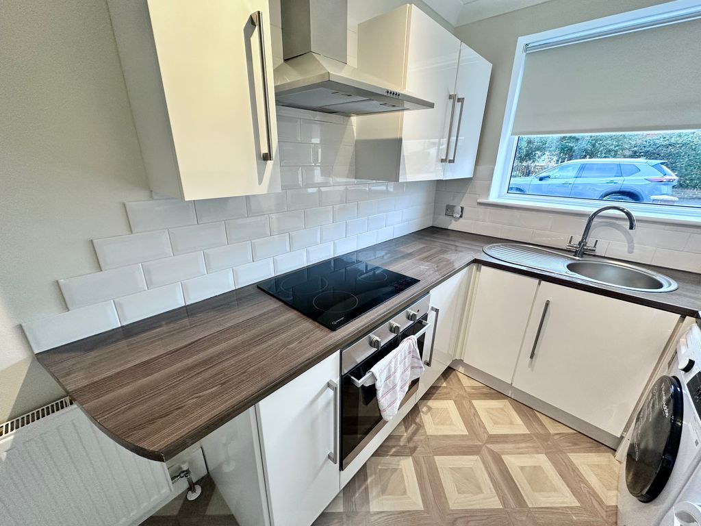 Property photo 2 of 7 Bedroom