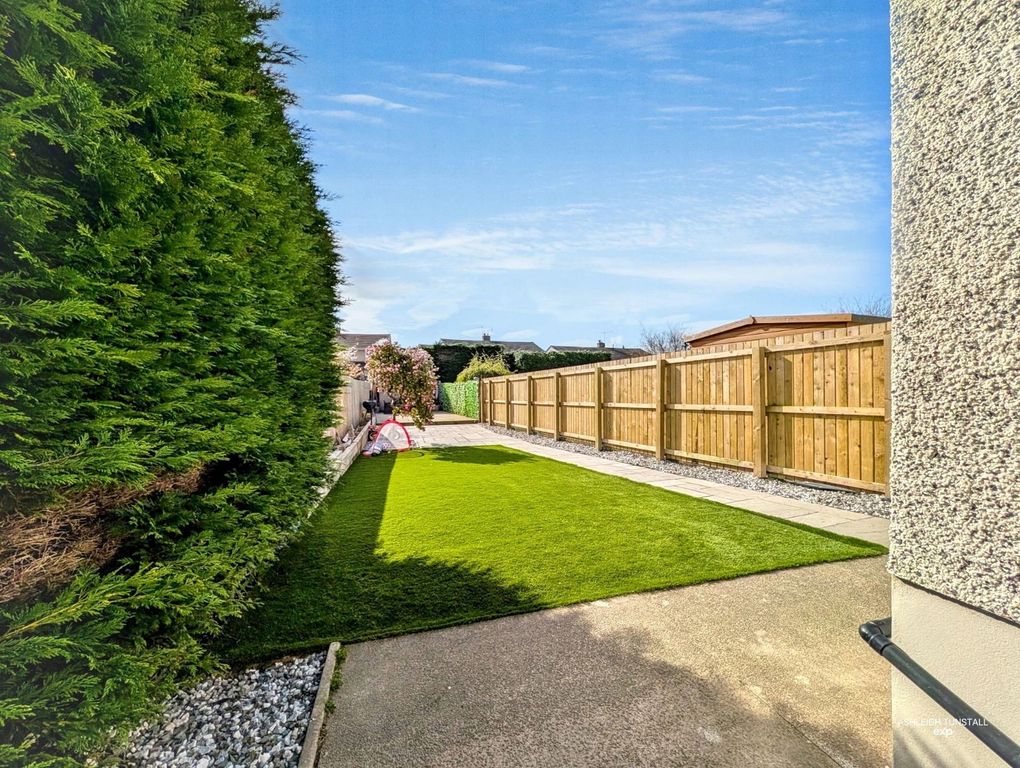 Property photo 3 of 24