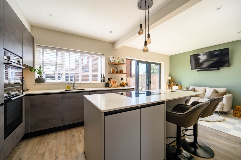 Property photo 2 of 23 Dsc_9566-Hdr