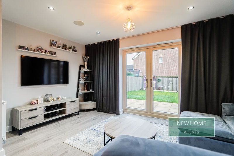 Property photo 3 of 21 Photo 4