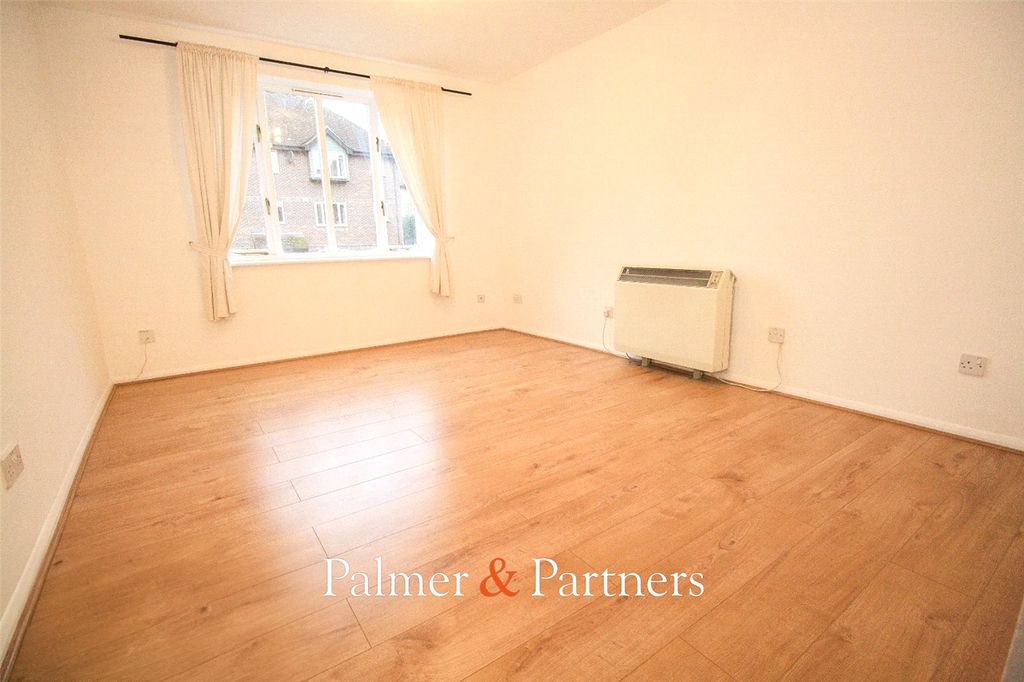 Property photo 3 of 5 Picture No. 08