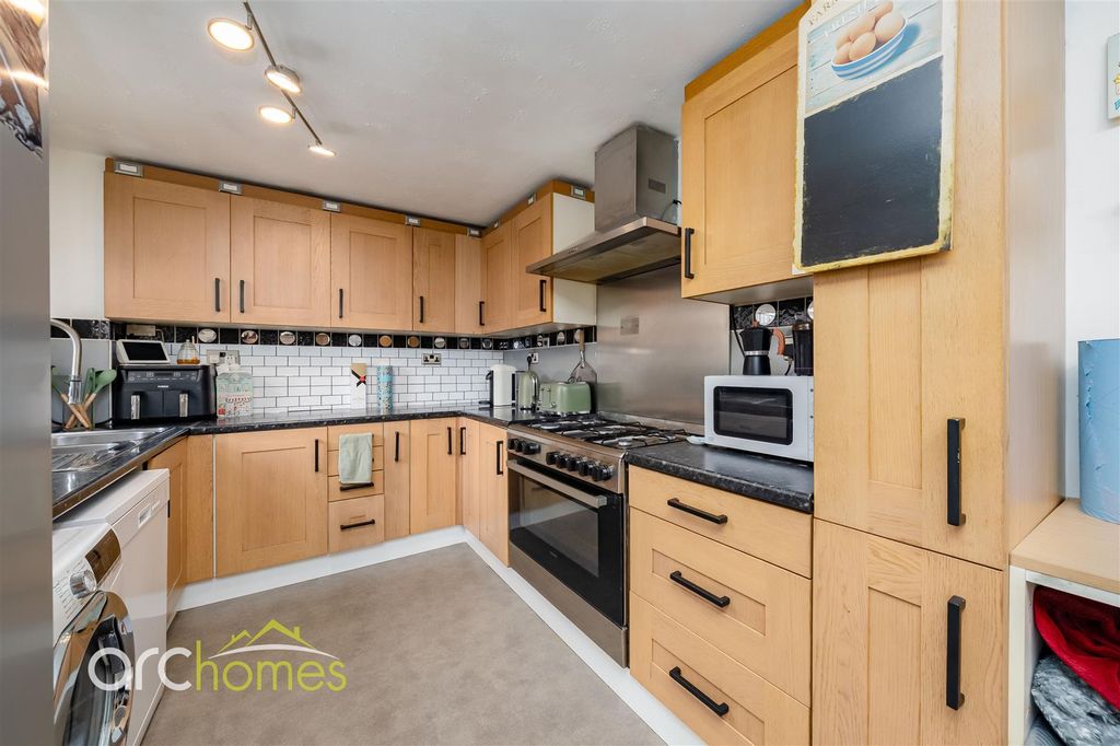 Property photo 3 of 28 Bracken-7.Jpg