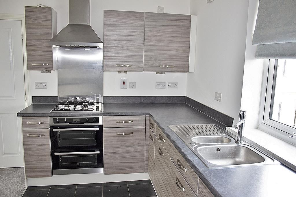 Property photo 1 of 13 Kitchen