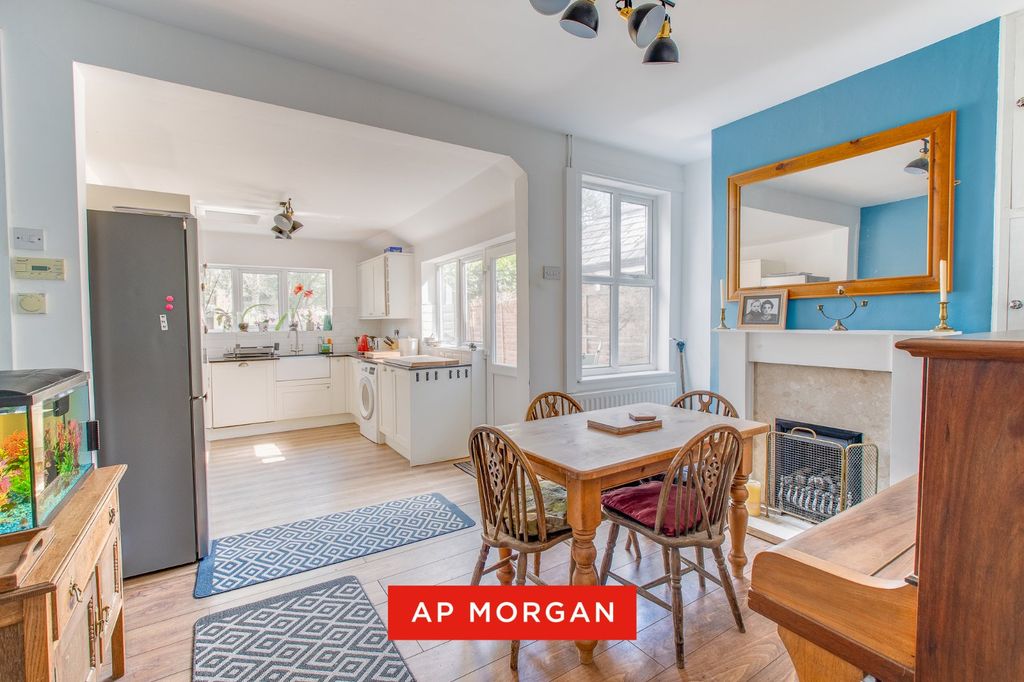 Property photo 3 of 15 Picture No. 12