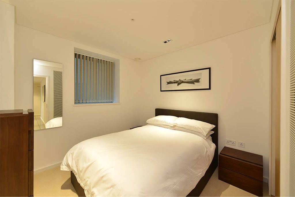 Property photo 3 of 8 Gallery