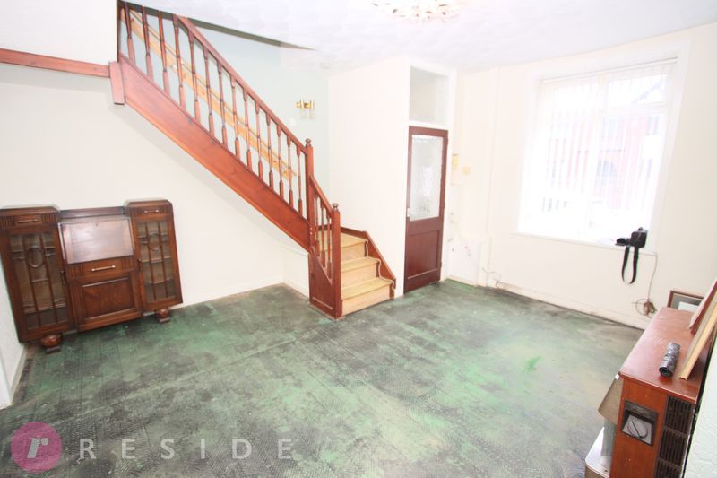 Property photo 2 of 12 Lounge