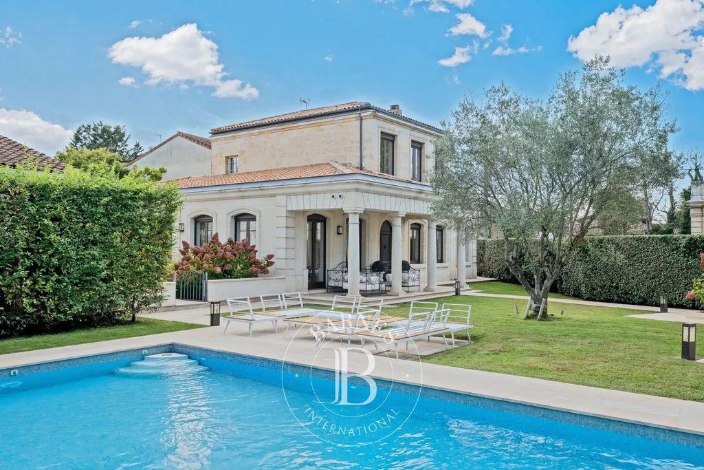 Property photo 1 of 33