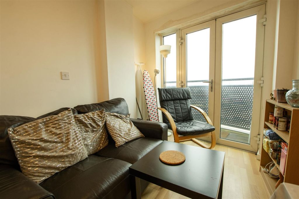 Property photo 3 of 8 Open Plan Kitchen/ L
