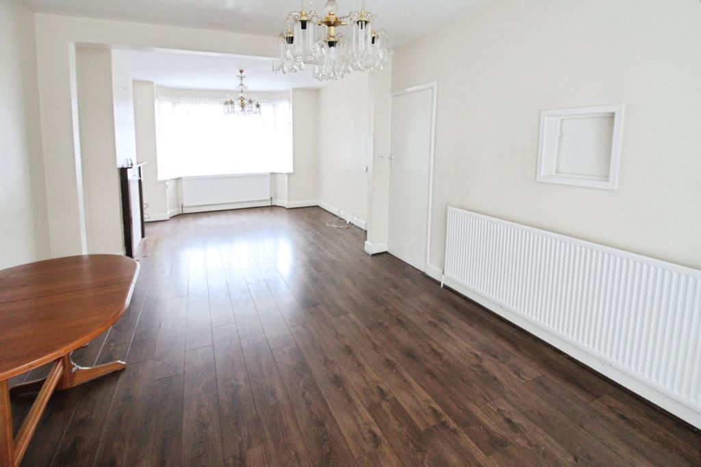 Property photo 3 of 10 Picture No. 04