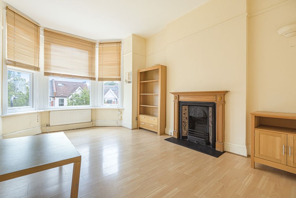 Property photo 1 of 8 626650 (2)