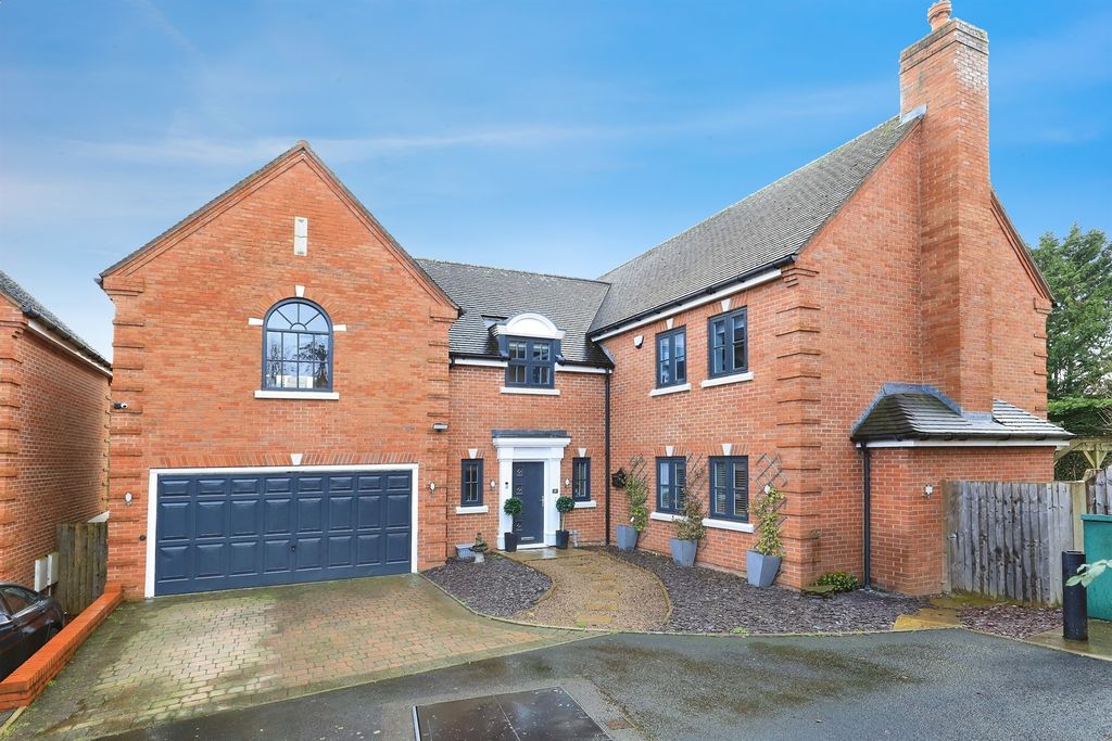 Property photo 1 of 23