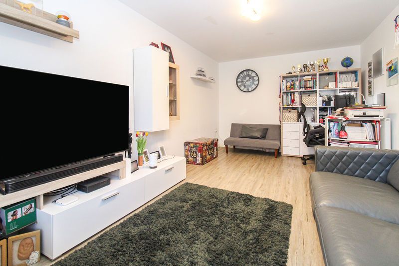 Property photo 3 of 19 Photo 19