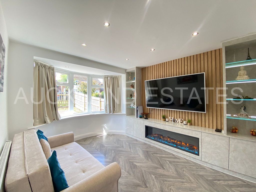 Property photo 2 of 22 De2A4Ad0-9A37-4Ab6-8Dd6-5Bd4c81B96Cb