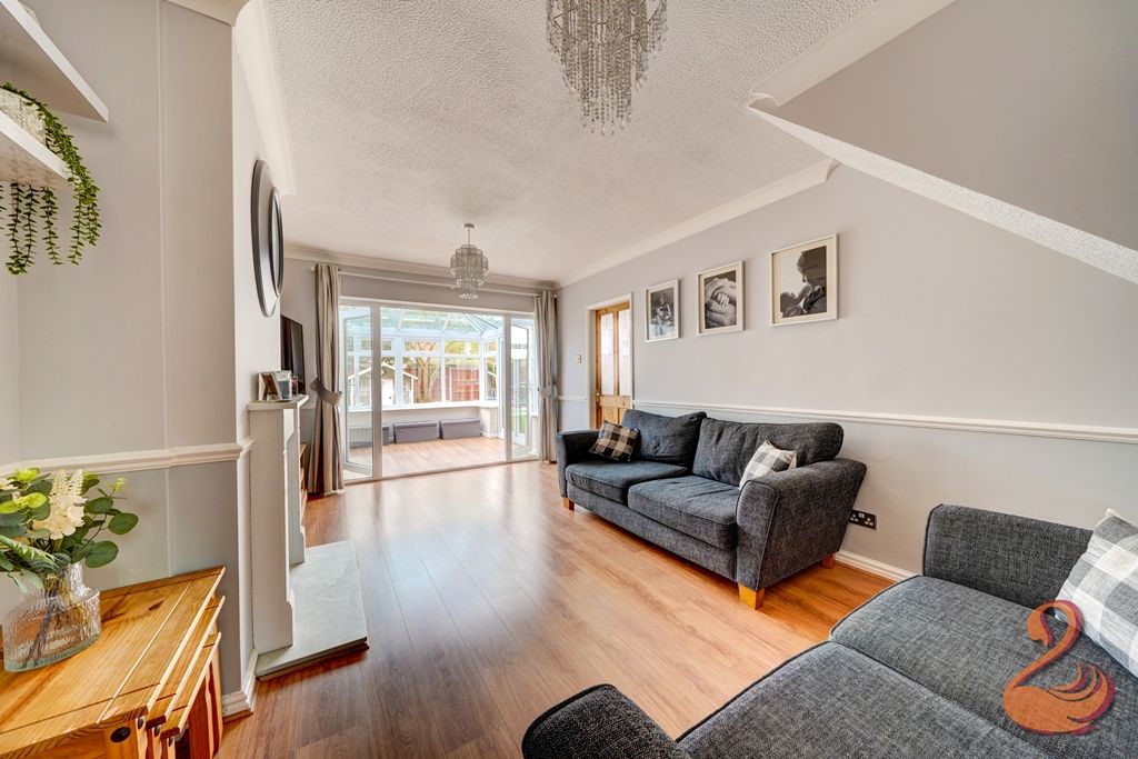 Property photo 3 of 25