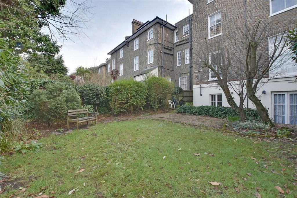 Property photo 2 of 13 Picture No. 11