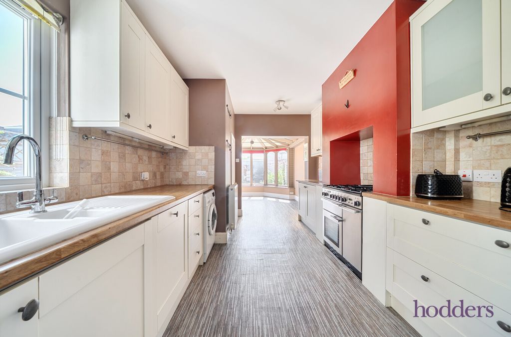 Property photo 2 of 23 5F111A1B-5A14-43A...