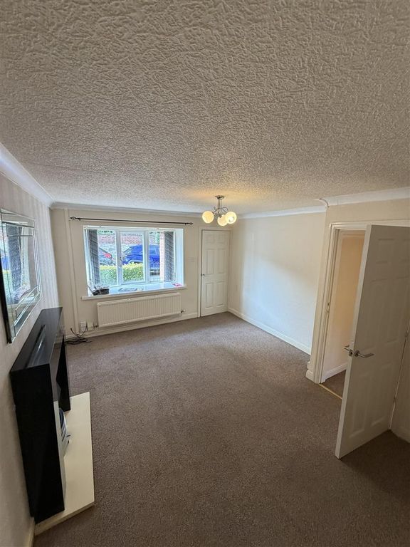 Property photo 3 of 8 Img_2480.Jpg