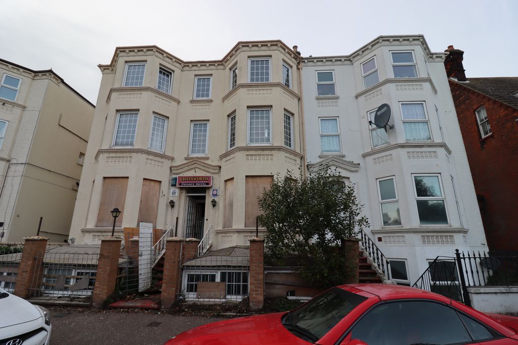 Property photo 1 of 6 32 Wellesley Road, Great Yarmouth Nr30 1EU