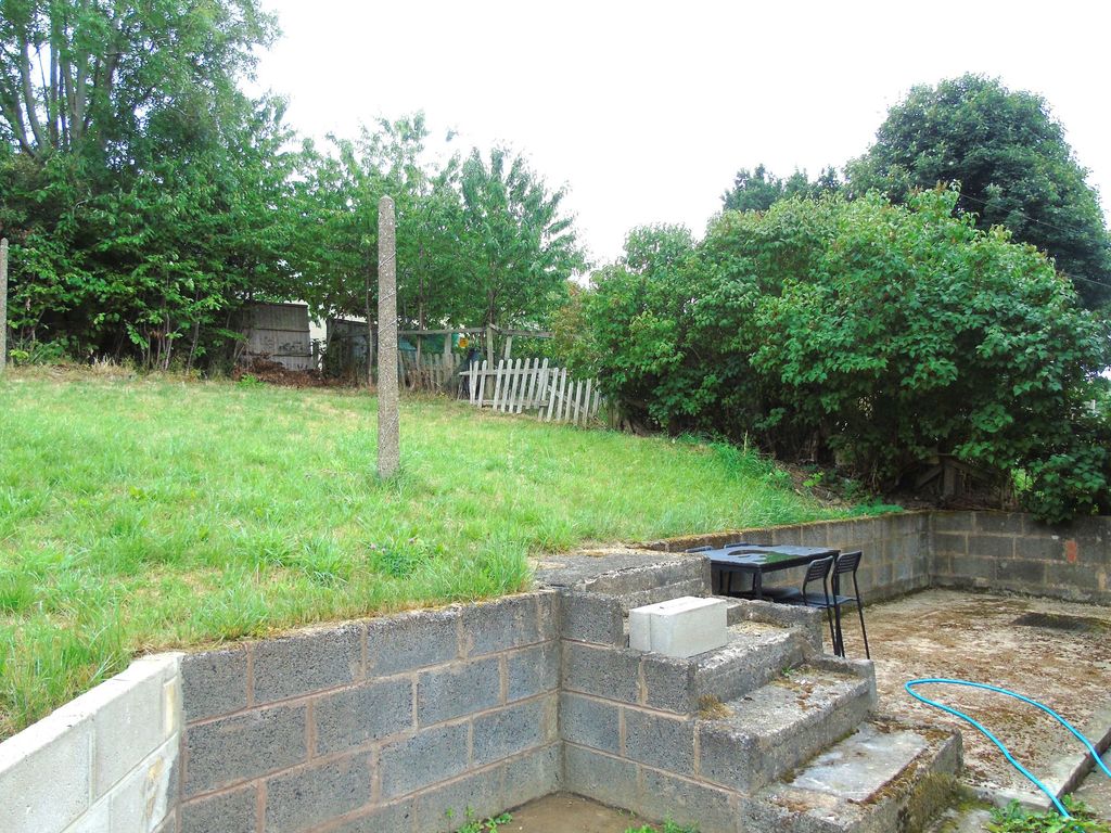 Property photo 2 of 10