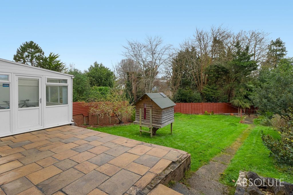Property photo 2 of 23