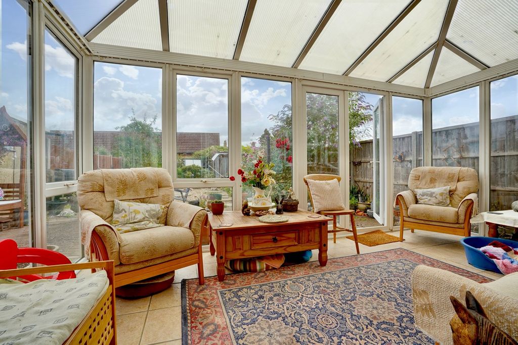 Property photo 3 of 11