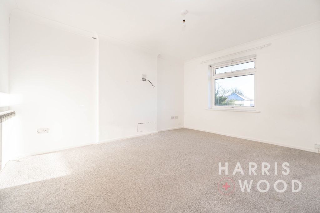 Property photo 3 of 13 4781087