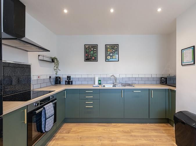 Property photo 3 of 15 Kitchen