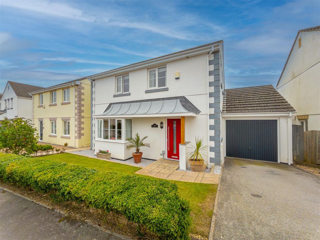 Property photo 1 of 35 39 Hellis Wartha, Helston-01.Jpg