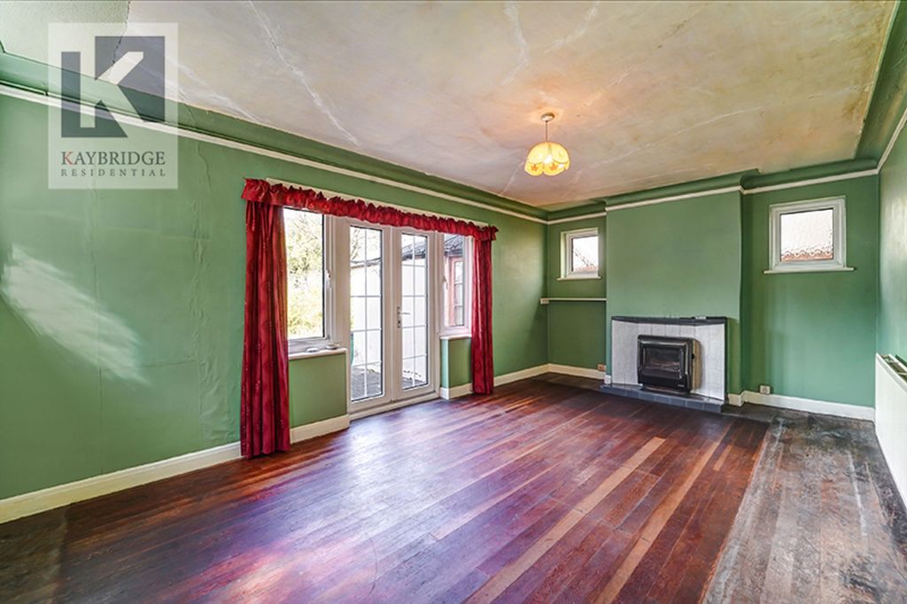 Property photo 3 of 12